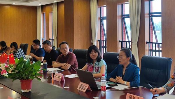 成都博骏公学初中部班主任培训暨德育研讨会