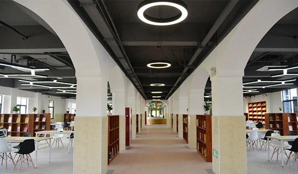 淮安市嘉洋国际学校 ：淮安嘉洋国际学校召开2021-2022学年开学动员会！