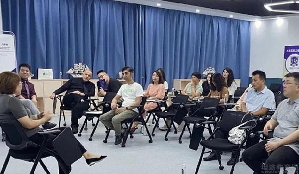 上海诺思兰顿国际学校 ：上海诺思兰顿获中国特色学校排行榜双奖！