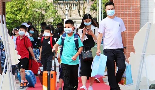 贵阳市花溪碧桂园国际学校 ：开学啦，贵阳花溪碧桂园国际学校萌娃回归
