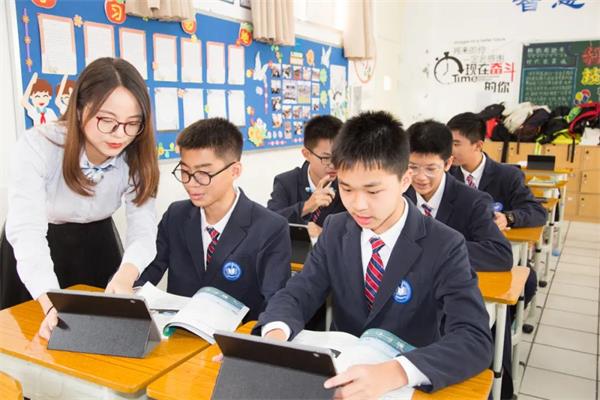 深圳市桃源居中澳实验学校：让教师成为学校的“主人”