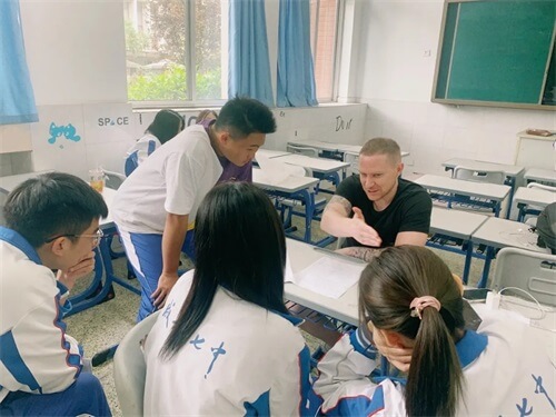 新学年，成都七中万达学校国际部的课程学什么？