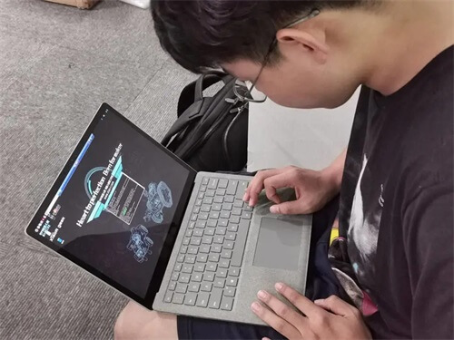 大连英领国际学校暑期人工智能AGV机器人实践