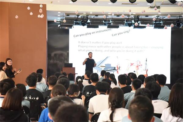 北京市第八中学国际部社团招新 | 精彩生活从“新”开始