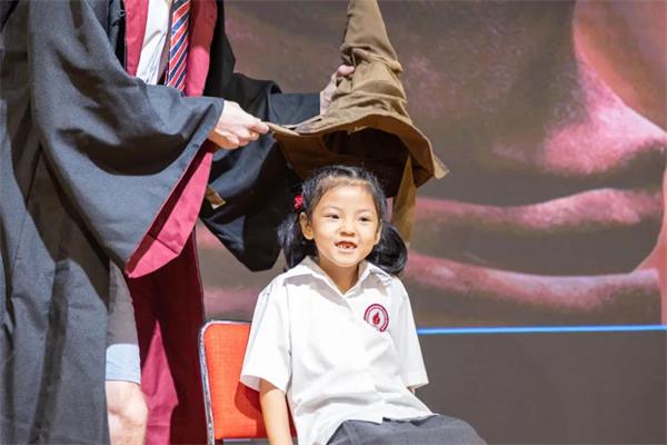 上海市燎原双语学校仪式，让学生们的协作、团结更紧密！