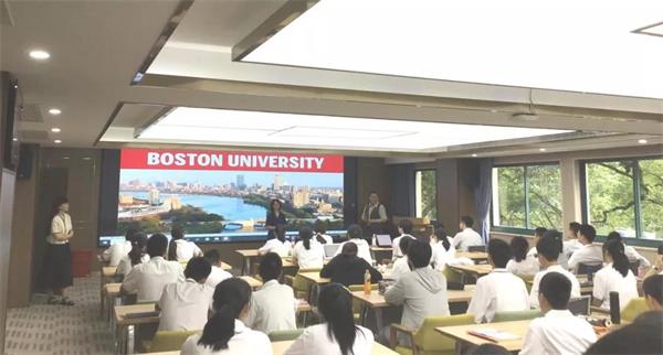 波士顿大学招生官来访杭州第十四中学国际部