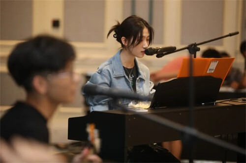 浙江常春藤国际高中SUMMER STAR：歌舞青春，有你最精彩