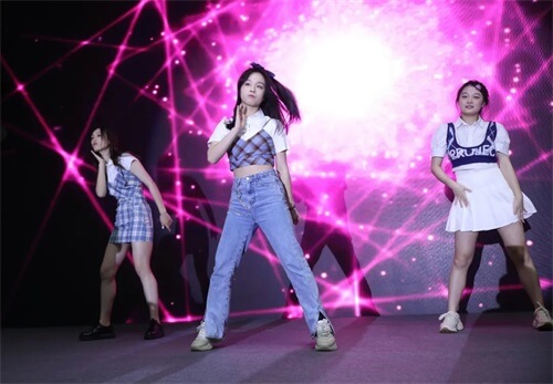 浙江常春藤国际高中SUMMER STAR：歌舞青春，有你最精彩