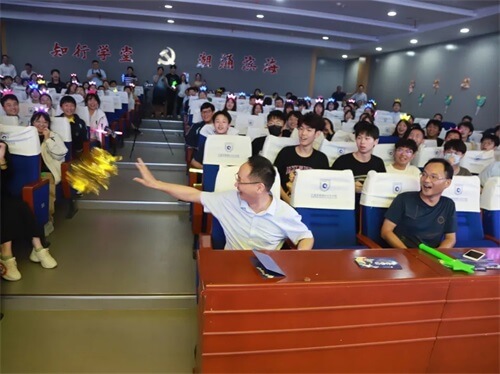 歌舞邀明月 滨海共此时——记2021年宁波滨海国际合作学校中秋歌会