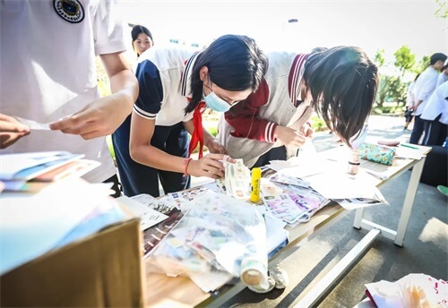 体验丰富活动，展现青春风采——记2021学年上海位育中学国际部CAS游园会