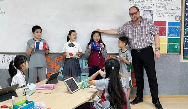 成都青苗国际双语学校 ：成都龙泉青苗双语学校探究课堂介绍
