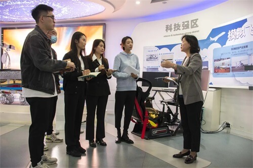 天津格瑞思学校活动：馆校携手思政育人，科技筑梦智引未来