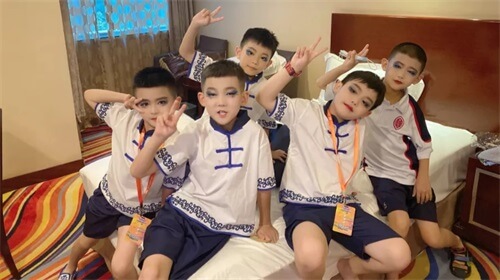 喜讯！成都巴德美际学校少年从国家大剧院捧回全国大奖