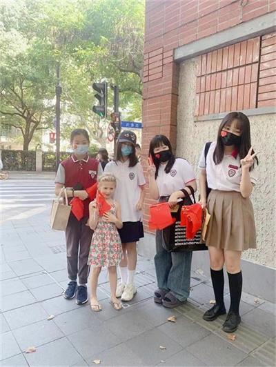 上海托马斯实验学校举办“爱我中华 为国点赞”系列活动