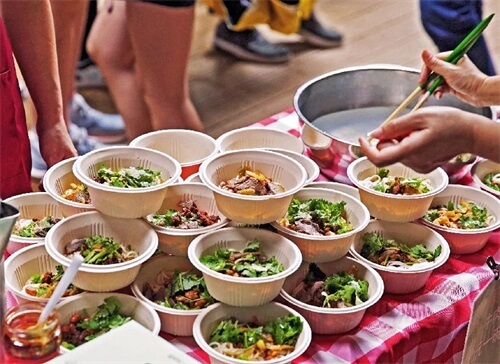深圳国际交流学院美食节来啦！在校园吃到扶墙走是什么感受？