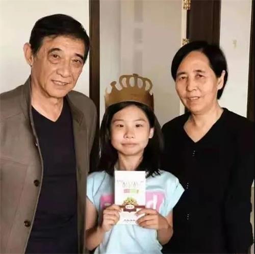 北京力迈中美国际学校重阳节敬老孝亲教育活动