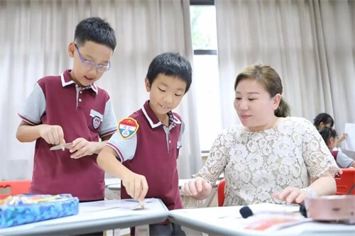 上海托马斯实验学校小学部PBL：做学习的主人