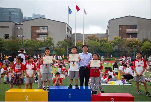 致敬丰碑，强国有我——北大附属嘉兴实验学校第六届体育节