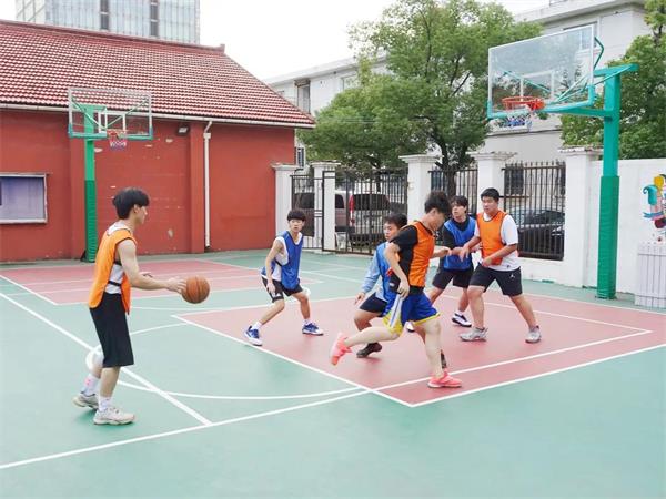 上海光华学院美高校区全校3对3篮球赛正式开赛！