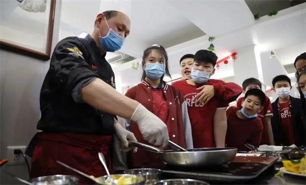 “厨”心不改，来看北京王府学校餐厅如何与“食”俱进！