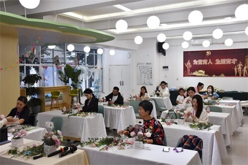 探索：看中黄书院国际高中如何开展家校联动？