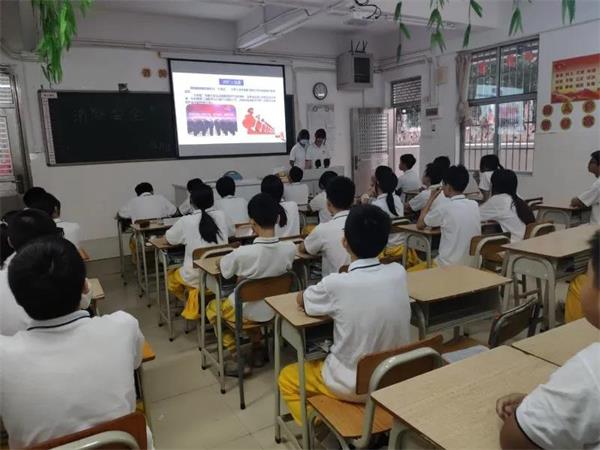 肇庆加美学校初中部119消防日暨消防疏散应急演练活动