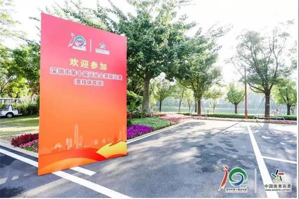 深圳国际交流学院赛艇社学生在深圳市第十届运动会中夺得三项冠军！
