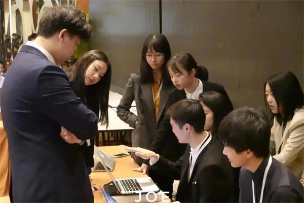 深圳国际交流学院继续领跑！2021剑桥卓越学子奖项揭晓