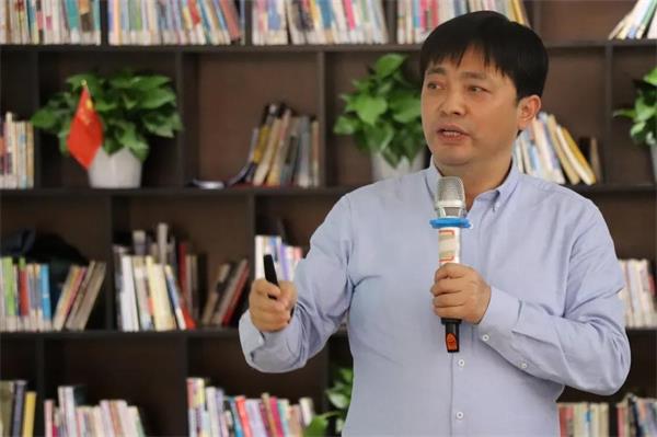 上实剑桥外国语中学国际高中期中家长会：家校携手、共育未来