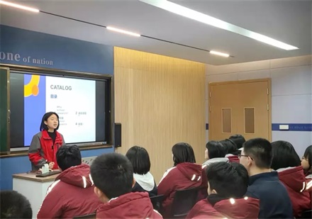“我是招生官”——西安铁一中国际班模拟大学招生展