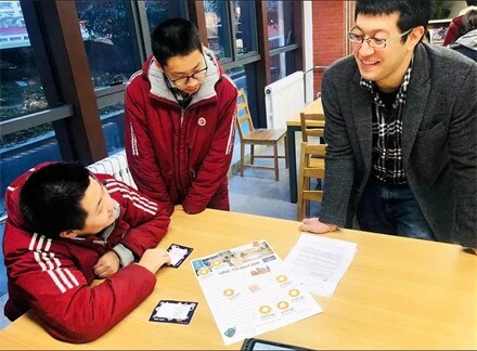 “我是招生官”——西安铁一中国际班模拟大学招生展