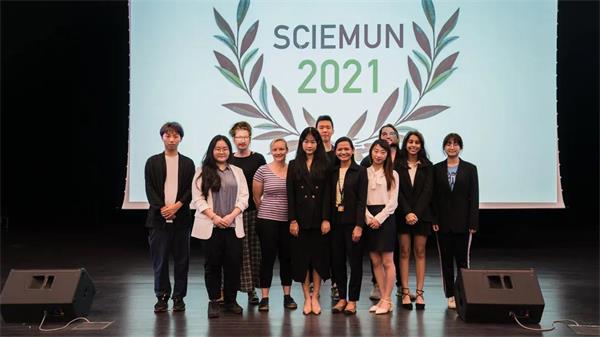 少年强，则国强！看深圳国际交流学院学子模联现场挥斥方遒