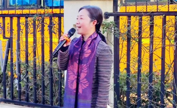 合肥常春藤实验学校晨光少年展风采，春藤校园国旗扬