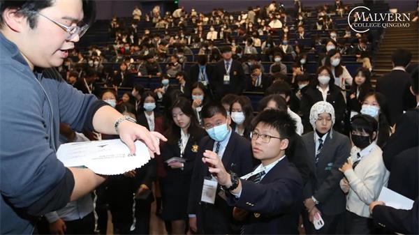 青岛墨尔文中学2021世界学者杯区域站，45金40银华丽收官！