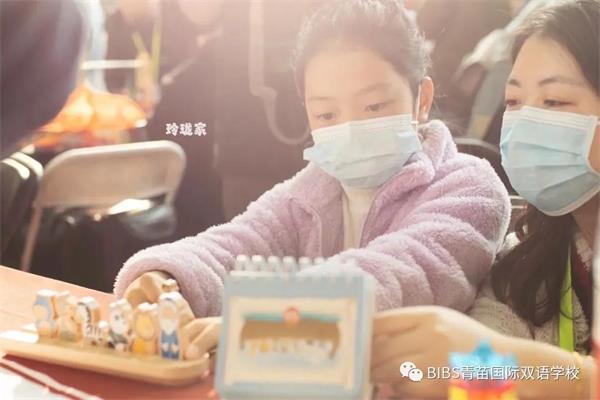 为寻找“世界上最好的教育”，青苗国际双语学校带娃走遍世界