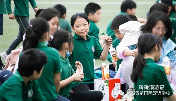 为寻找“世界上最好的教育”，青苗国际双语学校带娃走遍世界