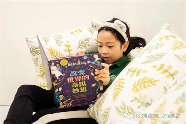 为寻找“世界上最好的教育”，青苗国际双语学校带娃走遍世界