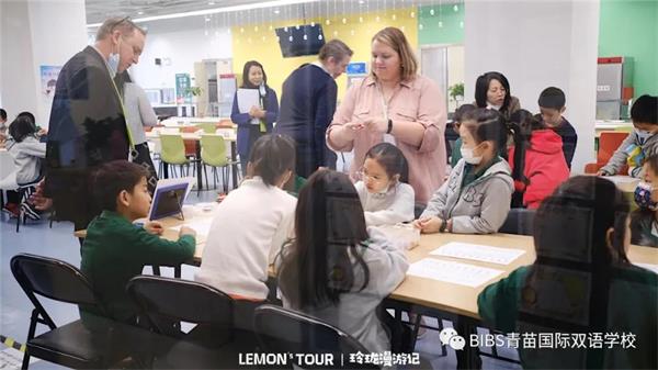 为寻找“世界上最好的教育”，青苗国际双语学校带娃走遍世界