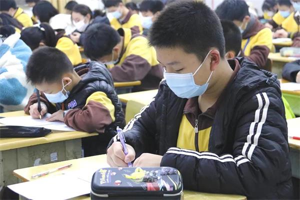 东莞市翰林实验学校国际部初中阅读、书写测评活动