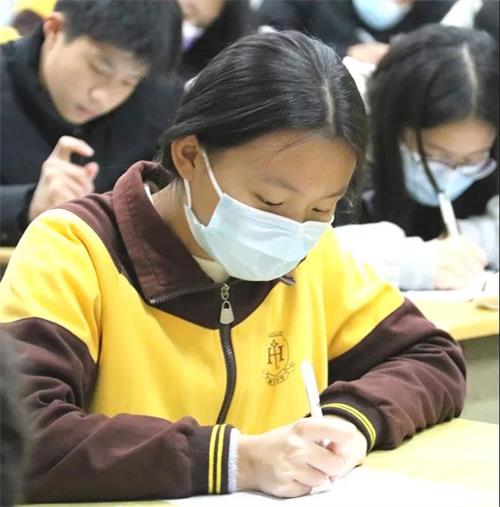东莞市翰林实验学校国际部初中阅读、书写测评活动