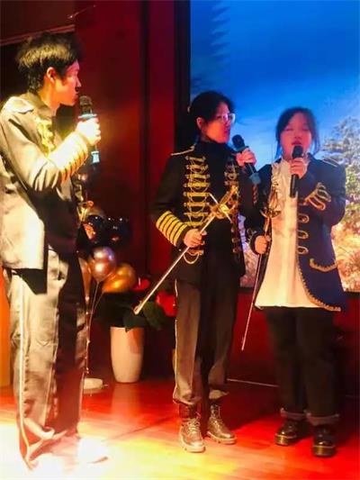 合肥世界外国语学校“百年文学，一刻人生”话剧比赛精彩落幕
