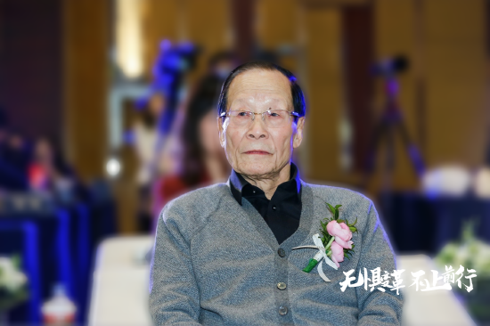 王本中 - 教育既要有教无类又要因材施教 还要人尽其才