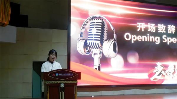 湖南长沙同升湖实验学校国际部开展“不负时代 不负韶华”主题活动