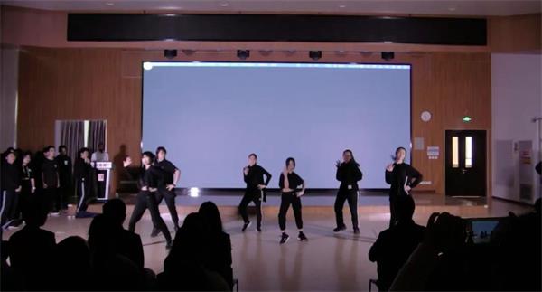 北京市第八十中学国际部以“身份认同”为主题的艺术作品展示——舞蹈篇