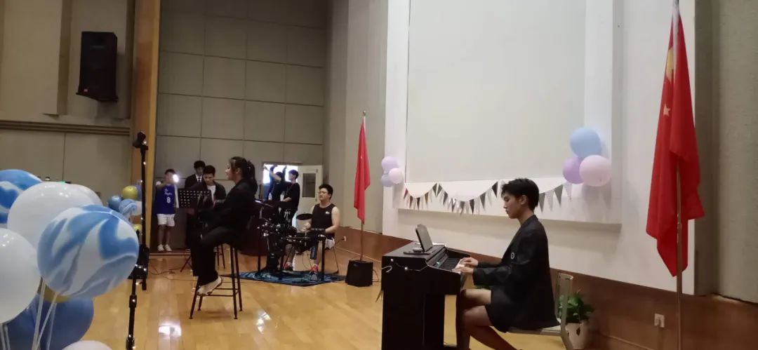 别样毕业季丨坐标淀山湖，毕业典礼，玩的就是，嗨！ - 美华学校