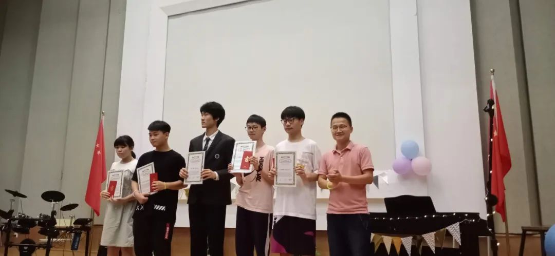 别样毕业季丨坐标淀山湖，毕业典礼，玩的就是，嗨！ - 美华学校
