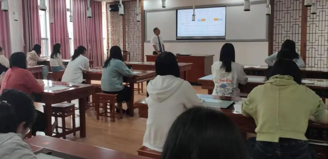 (教育教学)2020-2021学年第一学期初一年级期中考试成绩分析会 - 北外附校三水外国语学校