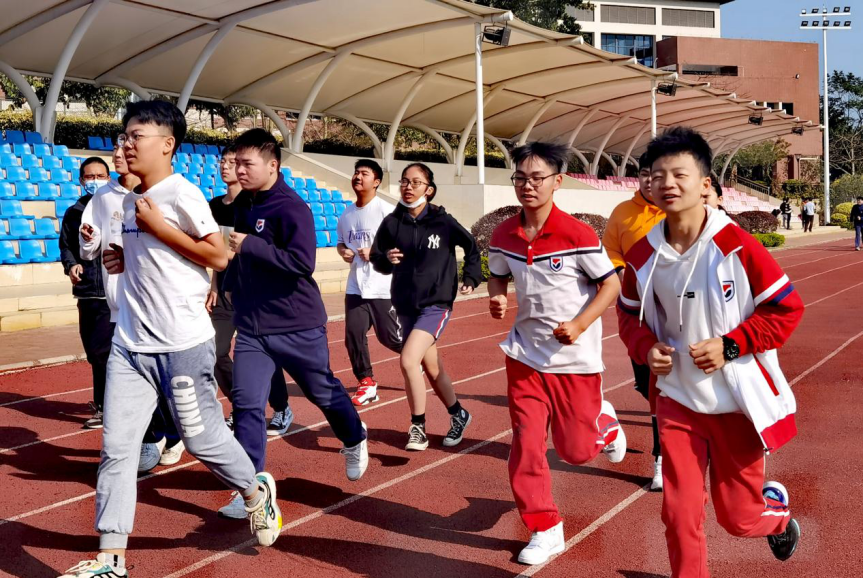 2021,一起犇跑 ——碧桂园十里银滩学校国际高中学子的牛年第一跑 - 广东碧桂园学校十里银滩分校