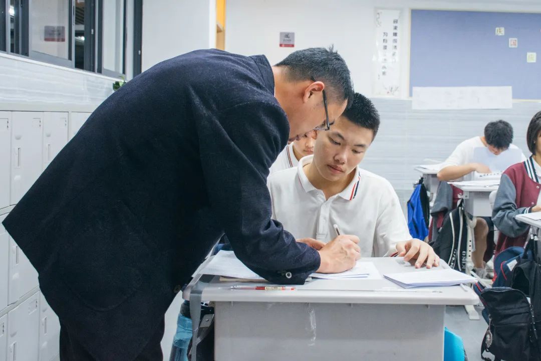 3月7日 培文高中有约——这个春天,邀请您开启一场“蜕变之旅” - 惠州培文