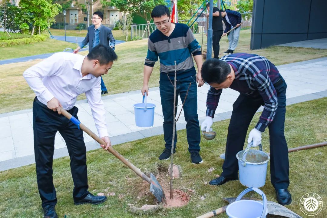 今天,你为地球充“植”了吗? - 惠州培文